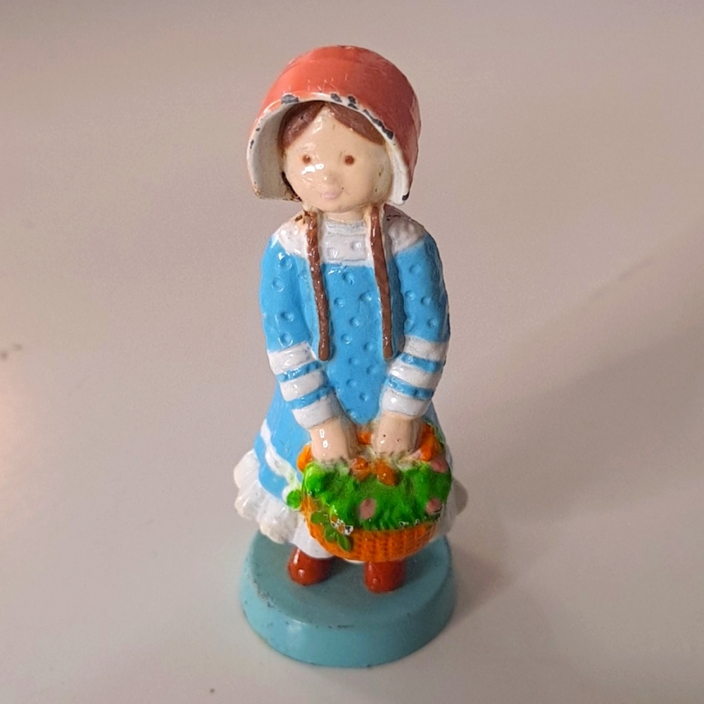 Vintage 1978 Holly Hobbie Die-Cast Metal Collectible Figurine by Vanity Fair